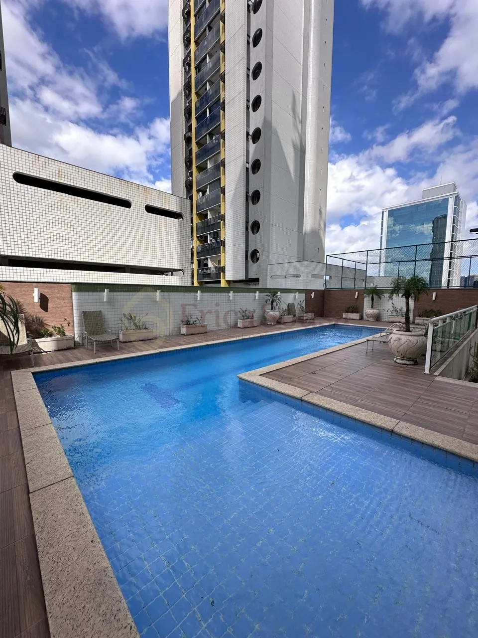 Apartamento 2 suites para venda no bairro Renascença em São Luís