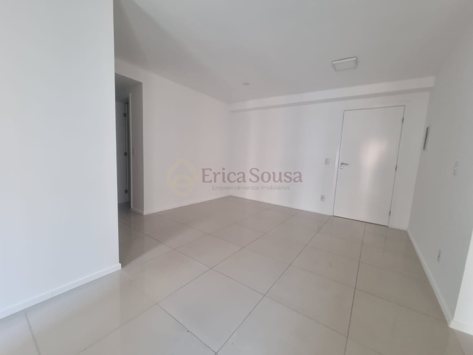 Apartamento 3 quartos para Locação Anual no bairro Renascença em São Luís