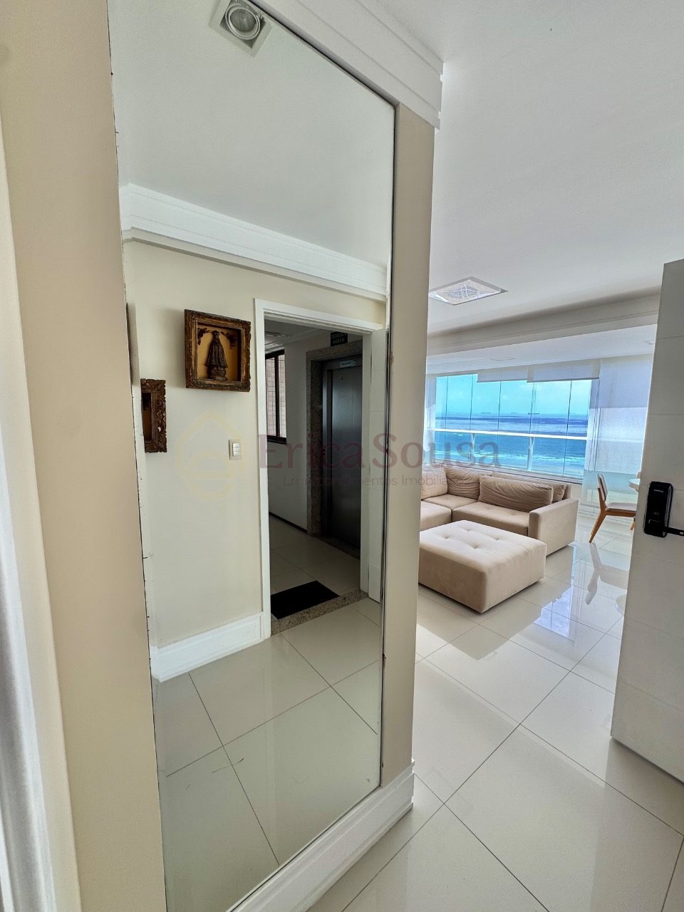ALUGO APARTAMENTO MOBILIADO COM VISTA MAR TOTAL NA LITORÂNEA 