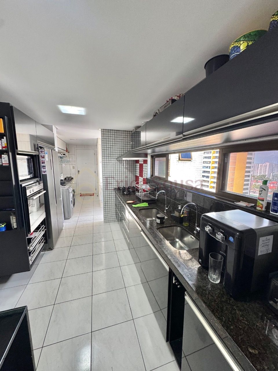 ALUGO APARTAMENTO MOBILIADO COM VISTA MAR TOTAL NA LITORÂNEA 