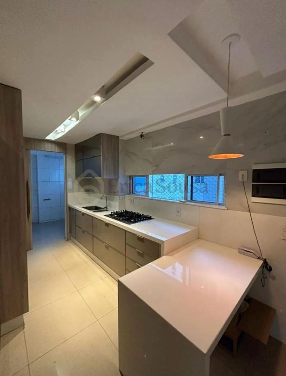 Apartamento 4 quartos para Venda no bairro Ponta D