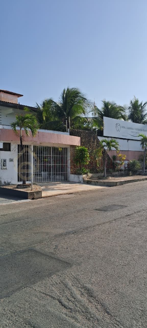 Casa 7 quartos para Venda no bairro Quintas do Calhau em São Luís