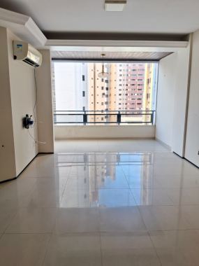 Apartamento 4 quartos para Venda no bairro Renascença em São Luís