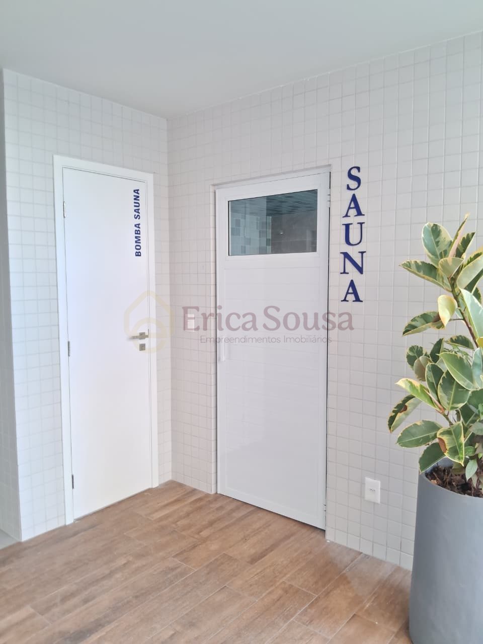 Apartamento 3 quartos para Locação Anual no bairro Ponta D