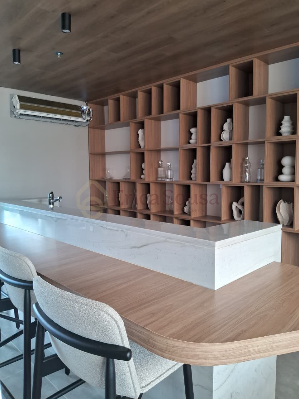 Apartamento 3 quartos para Locação Anual no bairro Ponta D
