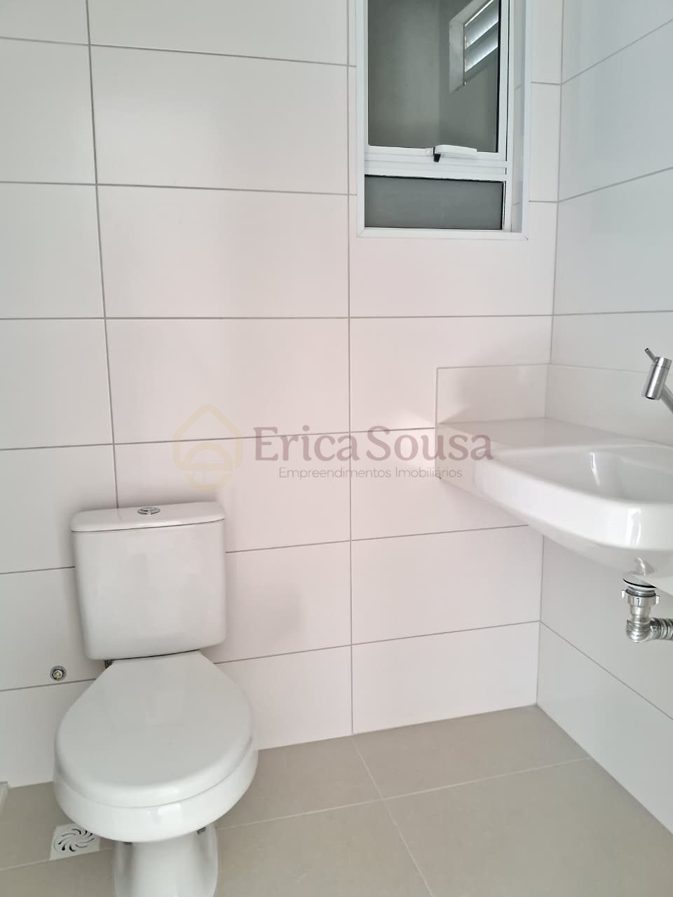 Apartamento 3 quartos para Locação Anual no bairro Ponta D